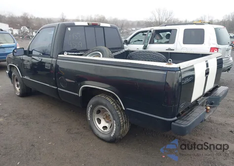 1997 Chevrolet C1500 Fleetside W/T z USA, uszkodzony, nr VIN 1GCEC14W1VZ231624